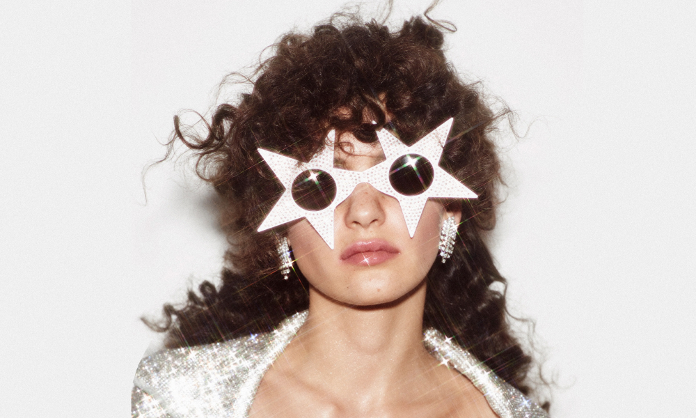 Шинэ жилийн үдэш туршиж болох “хүсэл биелүүлдэг” өвөрмөц аргууд