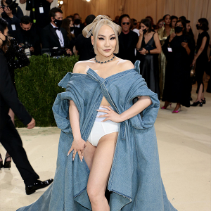 Rosé, CL нар Met Gala-гийн түүхэнд бичигдлээ