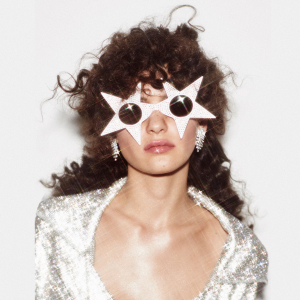 Шинэ жилийн үдэш туршиж болох “хүсэл биелүүлдэг” өвөрмөц аргууд