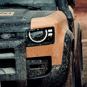 Jaguar Land Rover компанийн шинэчлэгдсэн DEFENDER загвар танилцуулагдлаа