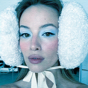 Frosted Makeup буюу мөсөн будалтын шинэ тренд