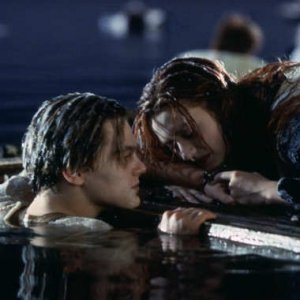 Жеймс Камерон “Титаник” киноны төгсгөлийг тайлбарлалаа