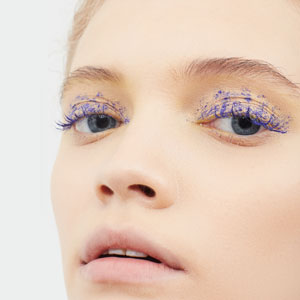 Бюрогийн сонголт: Estée Lauder брэндийн тод өнгийн сормуусны будаг
