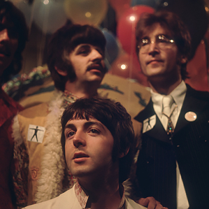 The Beatles хамтлагийн дууны эрхээ Пол МакКартни эргүүлэн авахыг хүсчээ