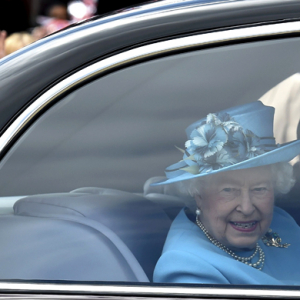 Netflix-ийн шинэ цуврал: II Елизабета