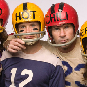 Red Hot Chili Peppers шинэ цомгийнхоо дахин нэг синглийг танилцууллаа