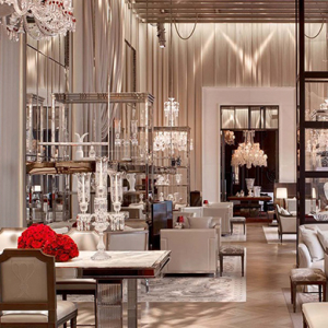 Нью-Йорк хотноо Baccarat-ын зочид буудал нээгджээ