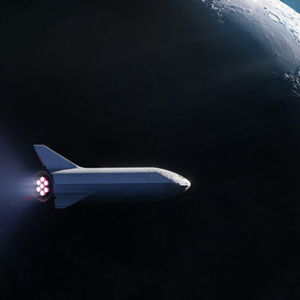 SpaceX компани сарыг тойрсон аялалд гарах анхны жуулчны нэрийг зарлалаа