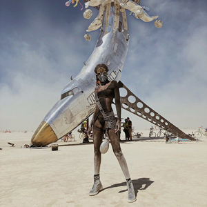 Burning Man 2018: Элсэн цөл дахь street style ба гайхалтай инсталляцууд