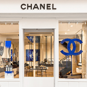 Chanel анхны гоо сайхны бутикээ нээлээ