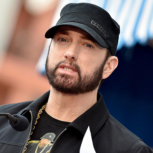 Eminem утасны дугаараа Twitter хуудсаараа зарлалаа