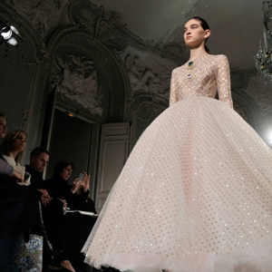 Кутюр загварын долоо хоног: Giambattista Valli, хавар-зун 2017