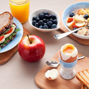 Эрүүл бөгөөд амархан: Завгүй ба залхуу хүмүүст зориулсан өглөөний хоол