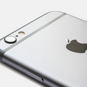Apple: iPhone 7 Plus давхар камертай гарна