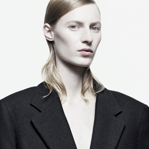 Jil Sander шинэ бүтээлч захирал хайж байгаа юу?