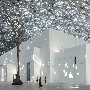 Архитектурын гайхамшиг: Абу-Даби дахь Луврын музейг харцгаая