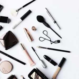 Таны гоо сайхны бүтээгдэхүүний хадгалах хугацаа дуусаагүй биз?