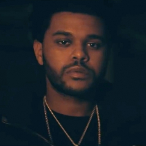 Тэсрэлт, дэлбэрэлт ба галт загалмай: The Weeknd ба Nav нарын шинэ клип
