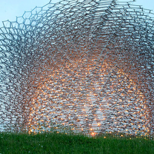 Вольфганг Баттрессын “Зөгийн үүр” бүтээл “Kew Gardens” цэцэрлэгт хүрээлэн рүү нүүлээ