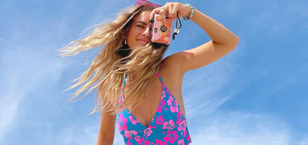 TikTok-ыг байлдан дагуулж буй Coconut Girl стиль гэж юу вэ?