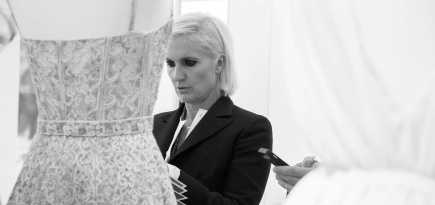 Dior, дизайнер Кьюрид \"Баярлалаа\" гэж хэллээ