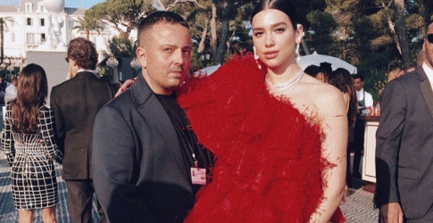 Дуа Липагийн стилист дизайнер болохыг мөрөөдөж өдөржингөө MTV үздэг байжээ. Түүний талаар бид юу мэдэх вэ?