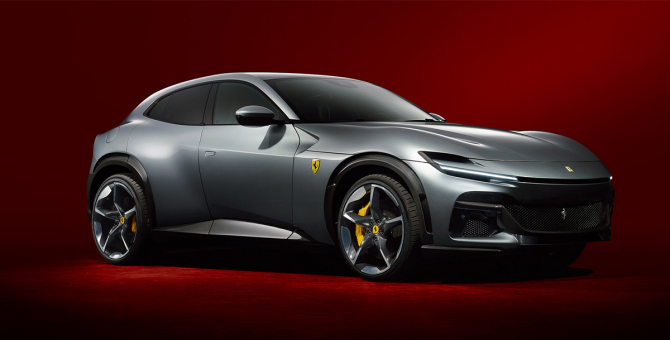 Ferrari анхны дөрвөн хаалгатай машинаа танилцууллаа