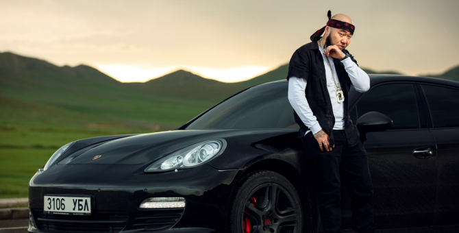 Porsche эзэмшигчийн түүх: Big Gee болон түүний Panamera