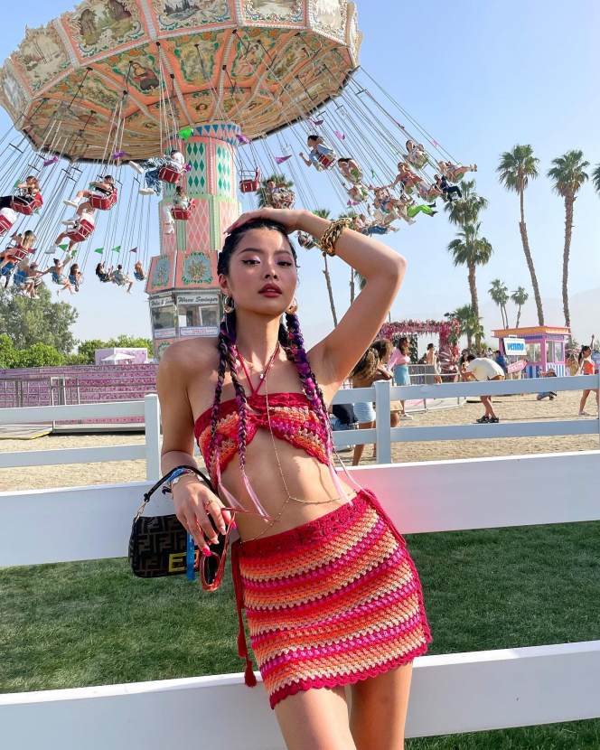 Coachella 2022: Загварын инфлюенсерүүд ямар төрх бүрдүүлсэн бэ?