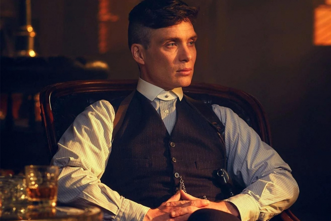 Peaky Blinders цуврал бүрэн хэмжээний кино болж гарах нь батлагдлаа