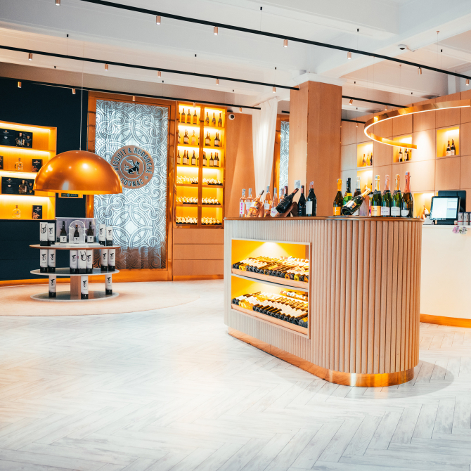Монголын анхны Winecellar дэлгүүр Aurug 5 жилийн ойгоо тэмдэглэж байна