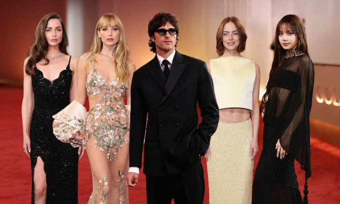 Алтан бөмбөрцөг 2026: Улаан хивсний ёслолын шилдэг төрхүүд