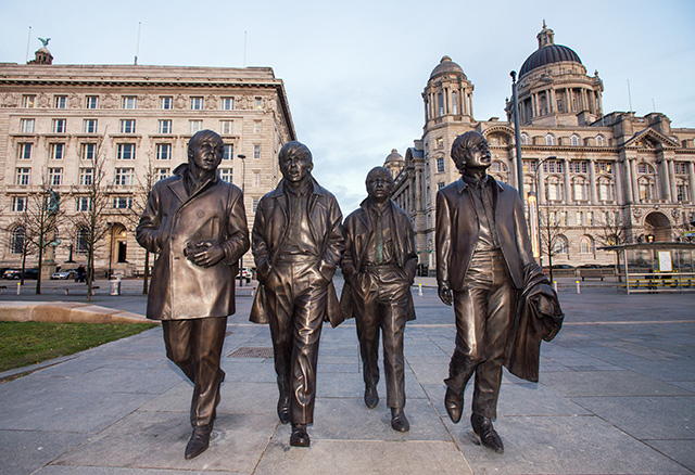 The Beatles-ийн Ливерпул дэх шинэ хөшөө