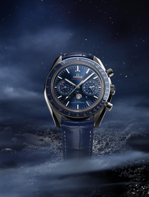 Эрчүүдэд: Omega-Speedmaster Moonphase бугуйн цаг гарлаа