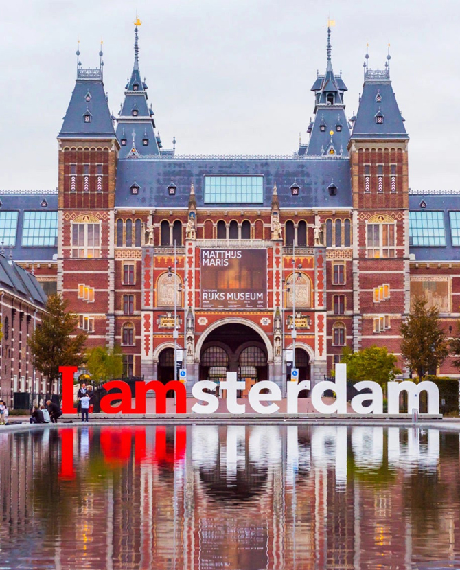 Амстердам хотын эрх баригчид амжилттай суралцсан залуусын зээлийг төлнө