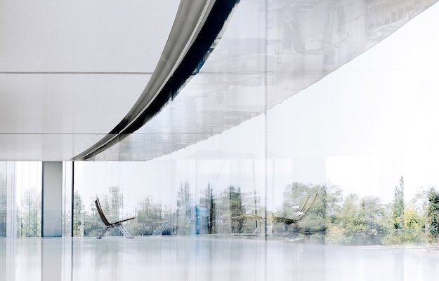 Калифорни дахь Apple компанийн шинэ оффисын интерьер дизайныг харцгаая