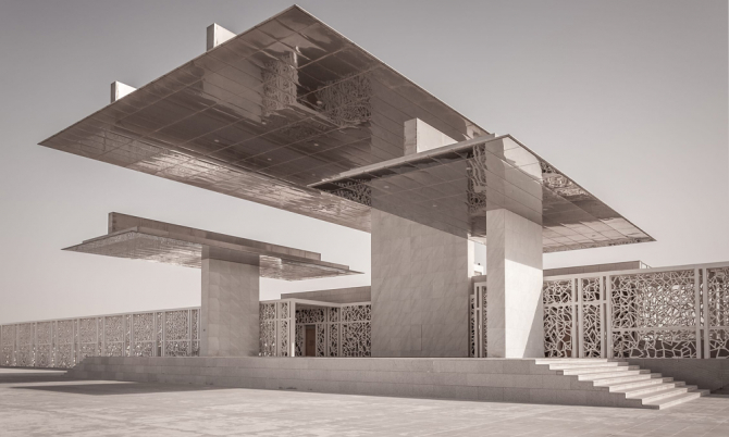 Архитектурын гайхамшиг: 2019 оны шилдэг архитектор Арата Исозакигийн сор бүтээлүүд