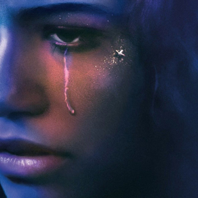 “Euphoria” цувралаас сэдэвлэсэн нүүр будалтын 3 өвөрмөц санаа