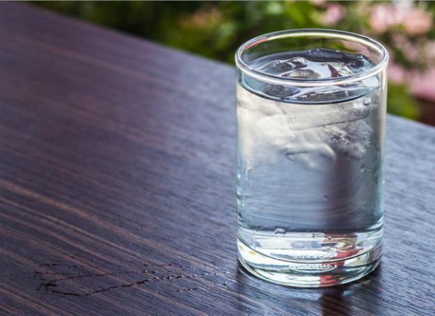 Жин хасах хүсэлтэй хүмүүст: Нимбэгтэй уснаас илүү үр дүнтэй гурван төрлийн ундаа