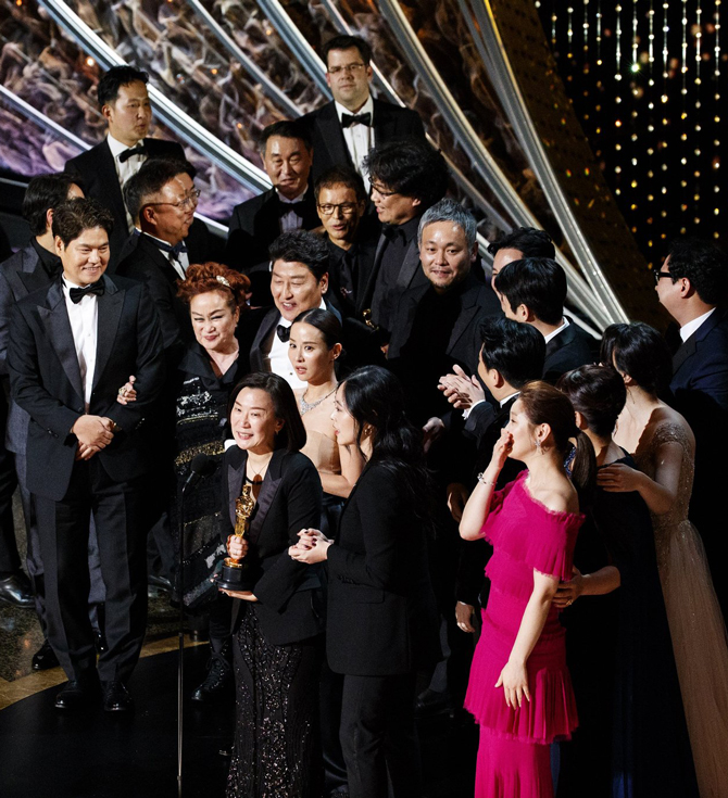 Оскарын наадмын ялагчид: Бон Жун Хо, Хоакин Феникс, \"Parasite\" шилдгүүдээр тодорлоо