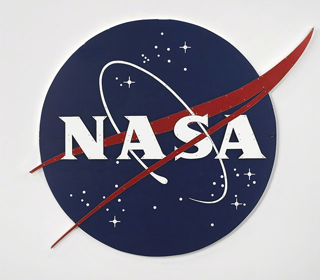 NASA-тай хамт бүтээлээ сансарт гаргамаар байна уу?