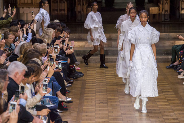 Лондонгийн загварын долоо хоног: Simone Rocha, хавар-зун 2017