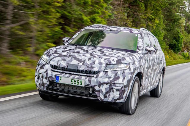 Skoda Kodiaq Парисын авто үзэсгэлэнд танилцуулагдана