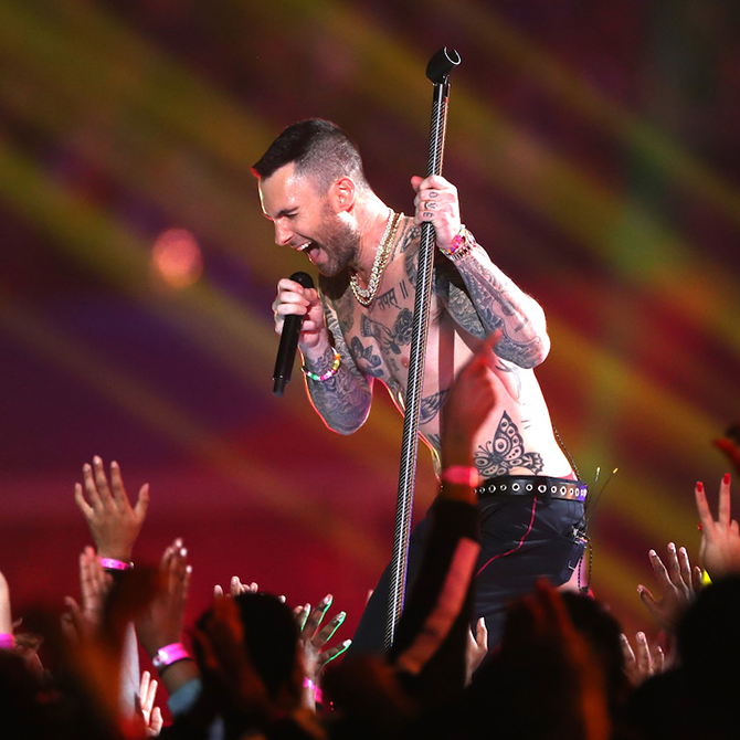 Яг одоо үзээрэй: Maroon 5, Трэвис Скотт, Big Boi нарын Super Bowl-д зориулсан үзүүлбэр