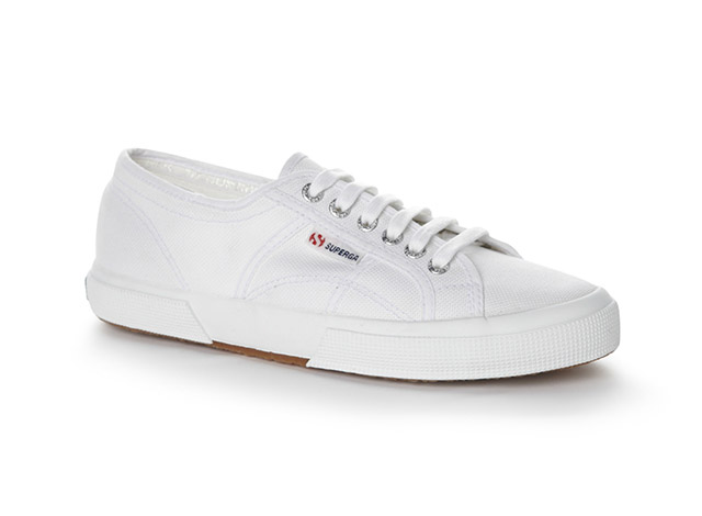 Superga<p><a target=\"_blank\" href=\"http://www.superga.co.uk/item/Brand_Superga2750CotuClassic_360_0_23_1.html\">Худалдаж авах</a></p>