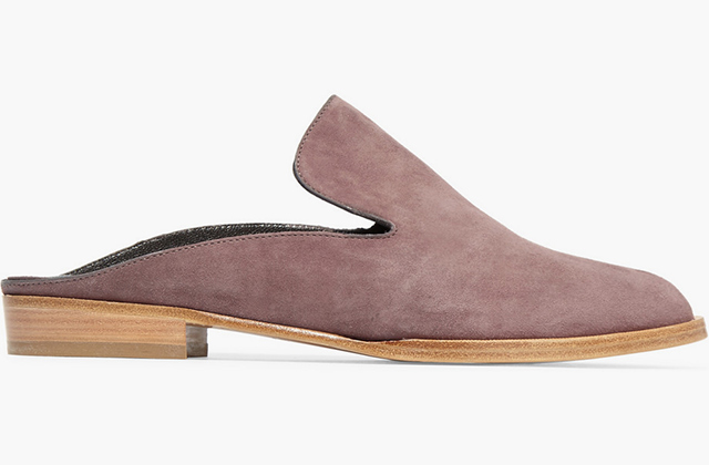 Robert Clergerie<p><a href=\"https://www.net-a-porter.com/ua/en/product/709933/robert_clergerie/alicel-suede-slippers\" target=\"_blank\">net-a-porter.com</a></p>