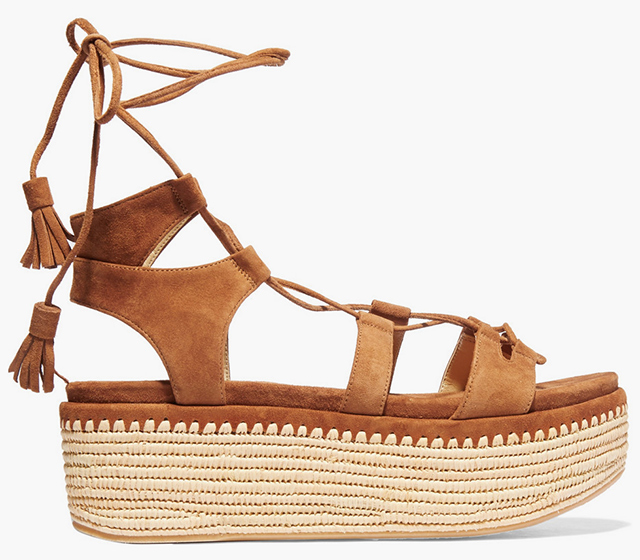 Stuart Weitzman<p><a href=\"https://www.net-a-porter.com/ua/en/product/711446/stuart_weitzman/romanesque-suede-platform-sandals\" target=\"_blank\">net-a-porter.com</a></p>