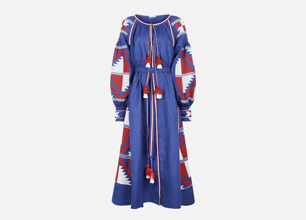 Даашинз, Fanm Mon<p><a target=\"_blank\" href=\"http://www.avenue32.com/uk/blue-linen-aztec-embroidered-dress/FAN00116030493.html?utm_source=LinkShare&amp;utm_medium=Affiliate&amp;utm_campaign=UKNetwork&amp;utm_term=Hy3bqNL2jtQ&amp;utm_content=10&amp;mid=37544&amp;siteID=Hy3bqNL2jtQ-9zNNHl59rN5cp2r_mSnfZw\">avenue32.com</a></p>