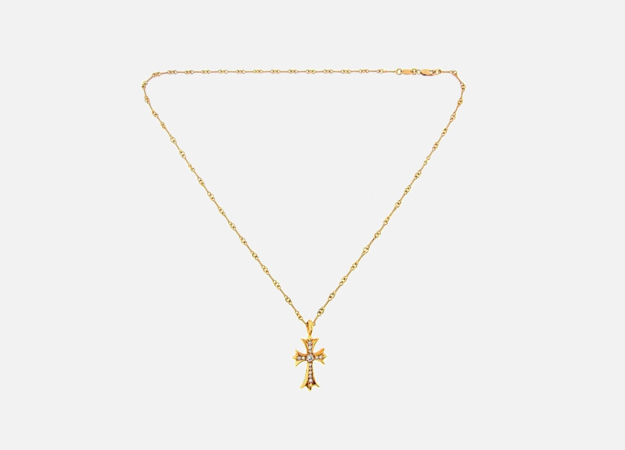 Хүзүүний зүүлт, Chrome Hearts<p><a id=\"\" style=\"\" href=\"https://www.truefacet.com/chrome-hearts-22k-yellow-gold-diamond-cross.html\" target=\"_blank\">truefacet.com</a></p>