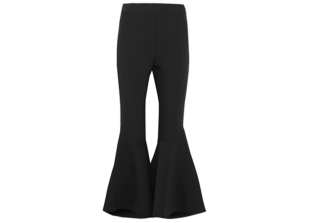 Ellery<p><a style=\"\" target=\"_blank\" href=\"https://www.net-a-porter.com/mn/en/product/942107/ellery/sinuous-crepe-flared-pants\">net-a-porter.com</a></p>